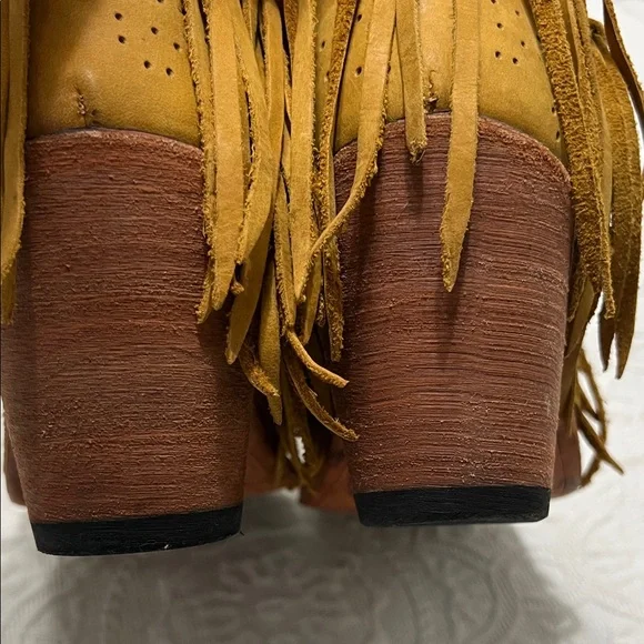 Western Ankle Boots Women Size 8.5 Tan Fringe - Picture 5 of 11